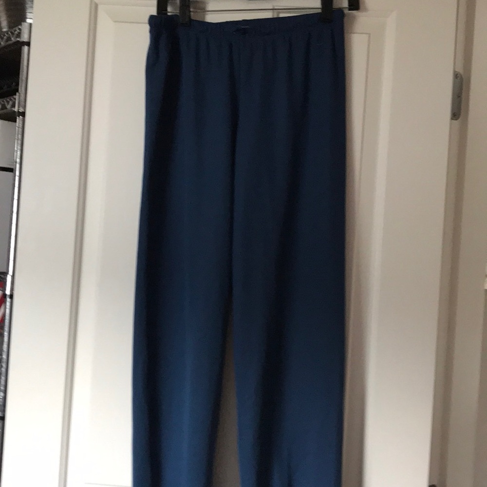 Nike lounge pants